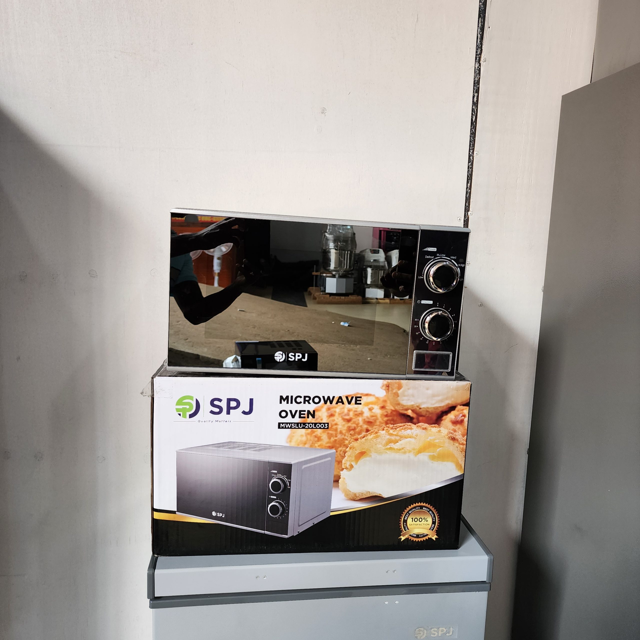 SPJ 20 Liter Microwave - MWSLU-20L003 - Image 2